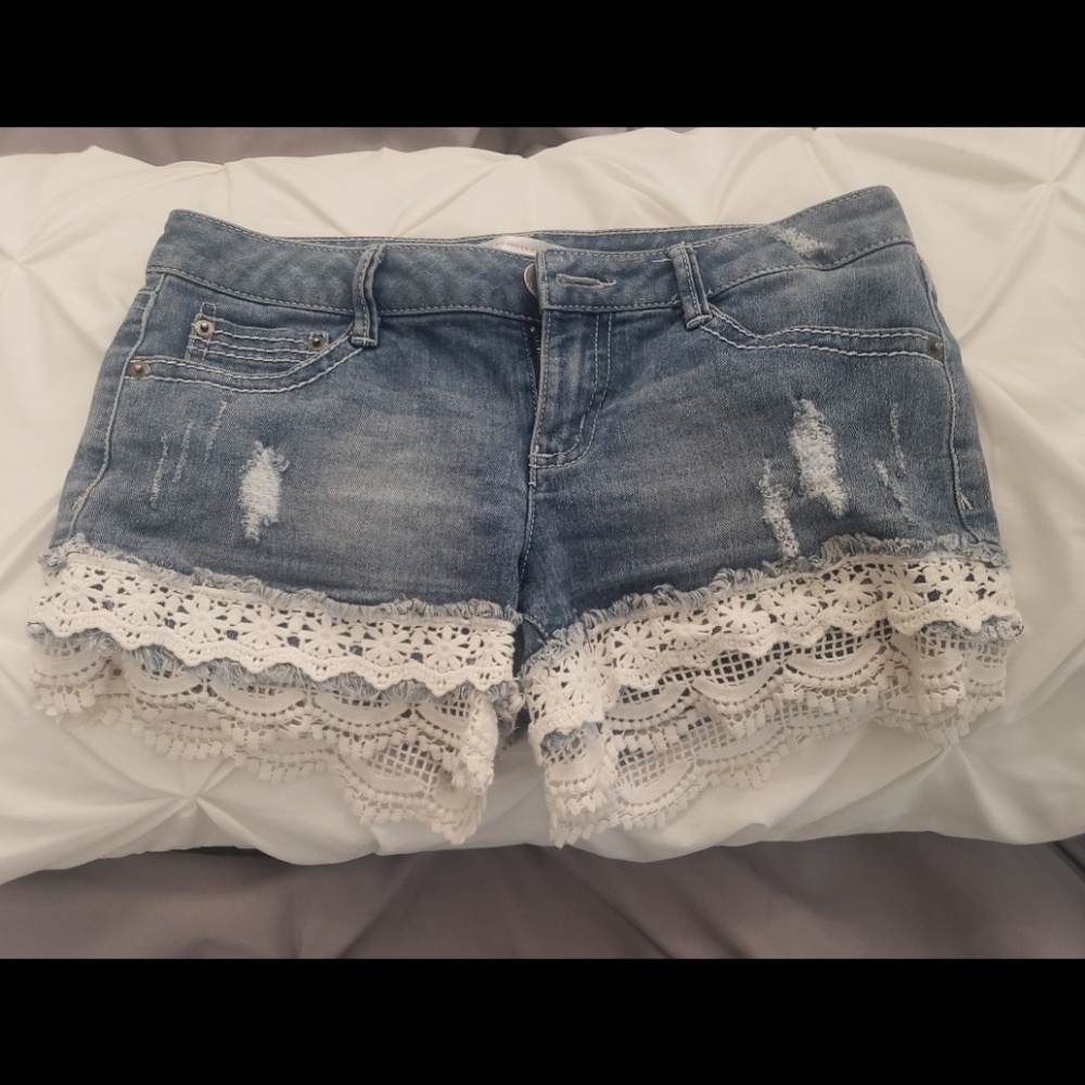 No Boundaries lace detail shorts